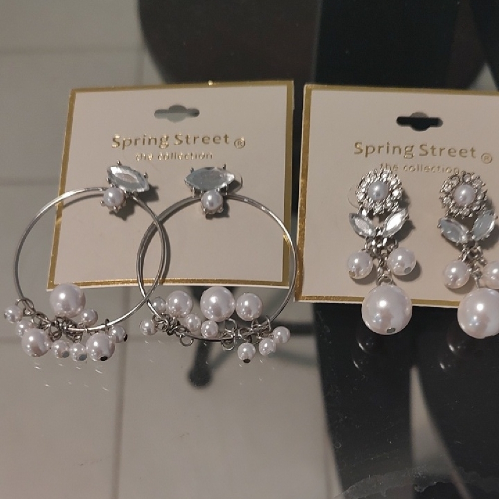 Spring Street Silver and White Pearl Earrings Set